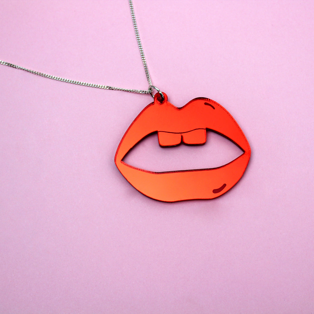 Lips acrylic necklace