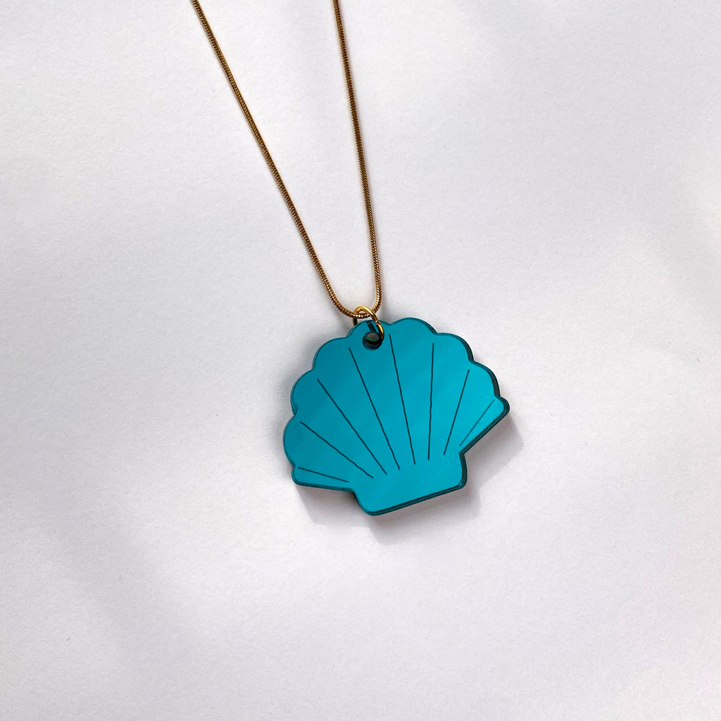 Scallops acrylic necklace - Sterling Silver