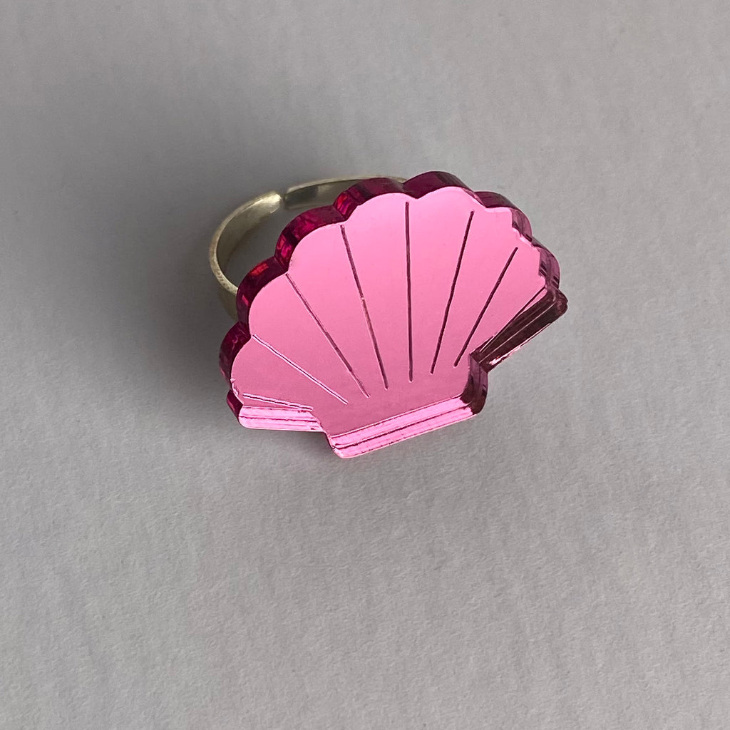 Scallop ring; Sterling Silver
